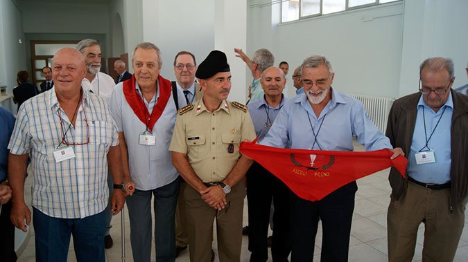 1° raduno Ascoli Piceno dal 9 al 10 settembre 2011 -  foto...074 - ecco il fazzoletto della Scuola